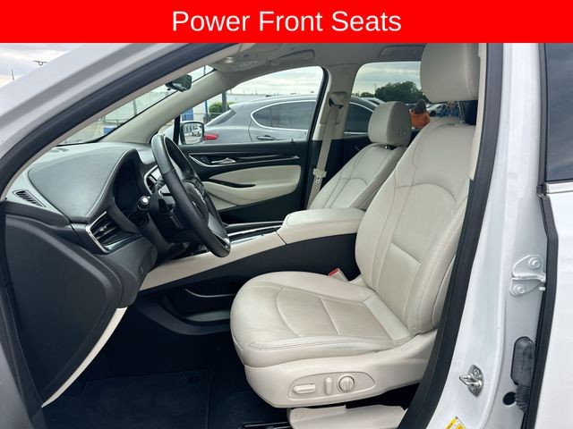 Buick Enclave Vehicle Full-screen Gallery Image 30