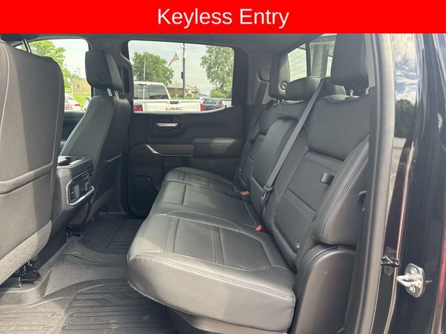 GMC Sierra 1500 Vehicle Full-screen Gallery Image 30