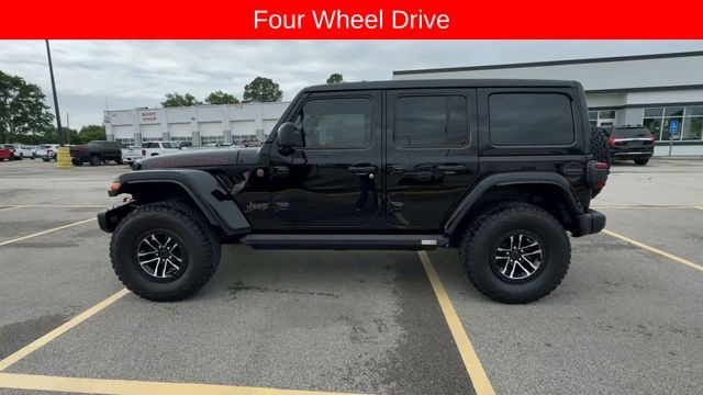 Jeep Wrangler Vehicle Full-screen Gallery Image 06