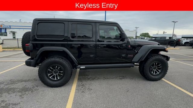 Jeep Wrangler Vehicle Full-screen Gallery Image 11