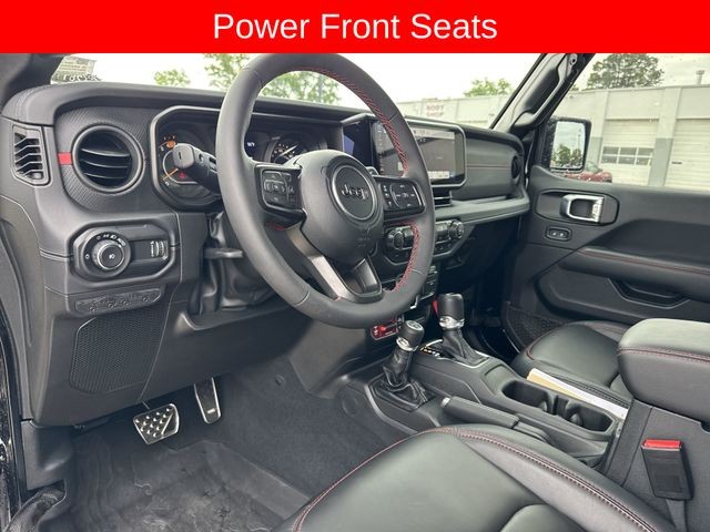 Jeep Wrangler Vehicle Full-screen Gallery Image 13