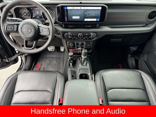 Jeep Wrangler Vehicle Full-screen Gallery Image 24