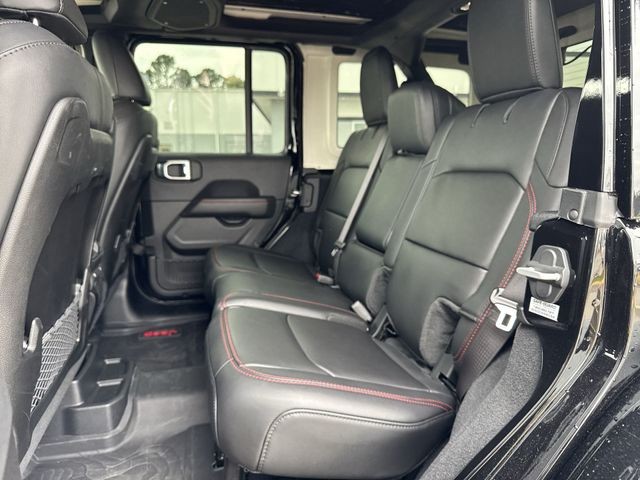 Jeep Wrangler Vehicle Full-screen Gallery Image 28