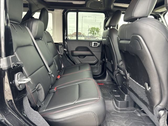 Jeep Wrangler Vehicle Full-screen Gallery Image 30