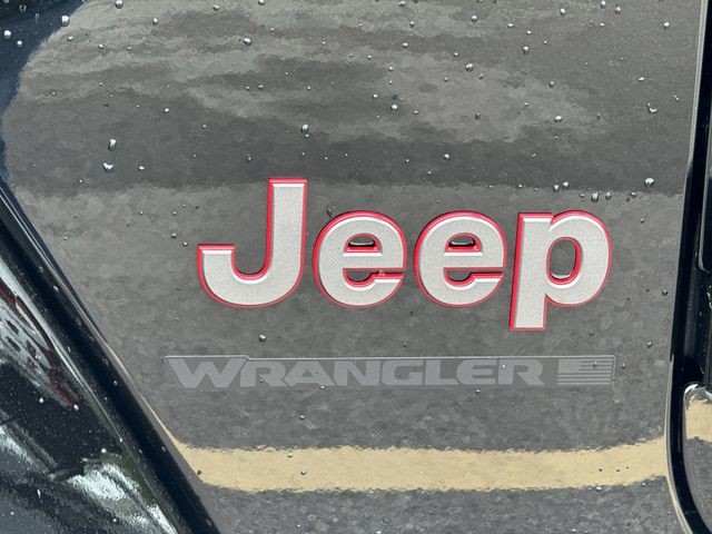 Jeep Wrangler Vehicle Full-screen Gallery Image 34