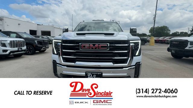 GMC Sierra 2500HD Vehicle Full-screen Gallery Image 03