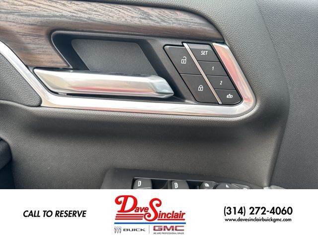 GMC Sierra 2500HD Vehicle Full-screen Gallery Image 13