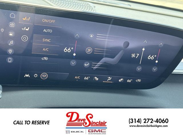 Buick Enclave Vehicle Full-screen Gallery Image 19