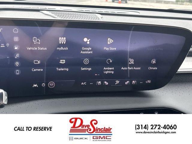 Buick Enclave Vehicle Full-screen Gallery Image 16