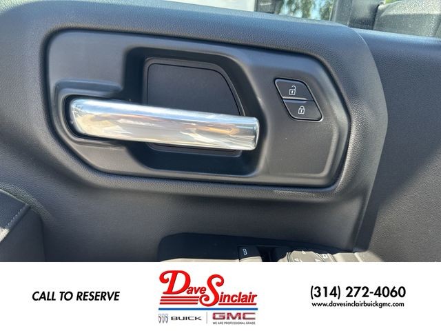 GMC Sierra 2500HD Vehicle Full-screen Gallery Image 13