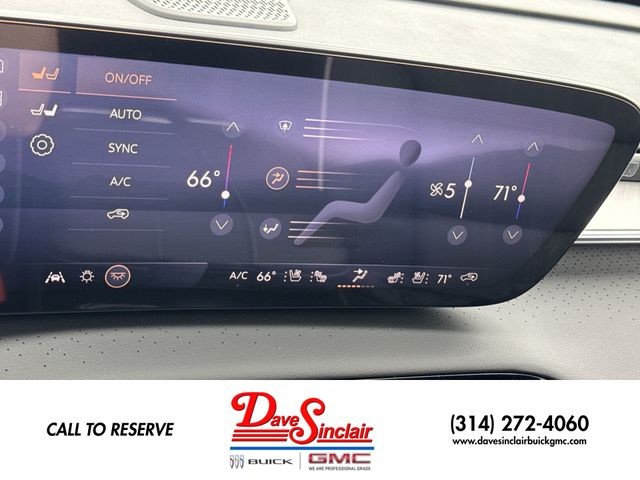 Buick Enclave Vehicle Full-screen Gallery Image 19