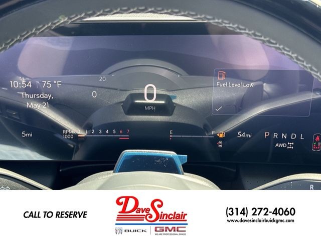 Buick Enclave Vehicle Full-screen Gallery Image 15