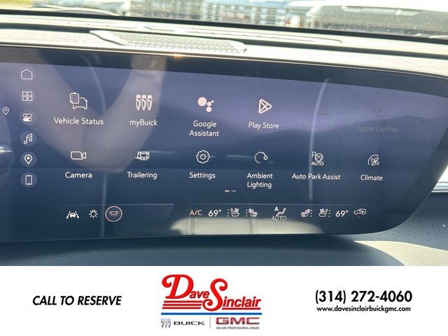 Buick Enclave Vehicle Full-screen Gallery Image 16