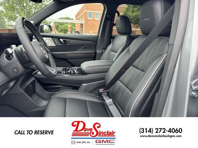 Buick Enclave Vehicle Full-screen Gallery Image 11