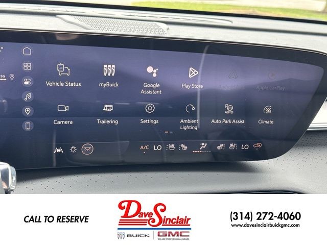 Buick Enclave Vehicle Full-screen Gallery Image 16