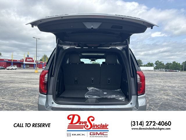 GMC Yukon Vehicle Full-screen Gallery Image 25