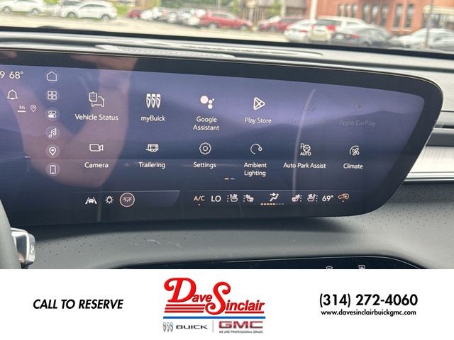 Buick Enclave Vehicle Full-screen Gallery Image 16