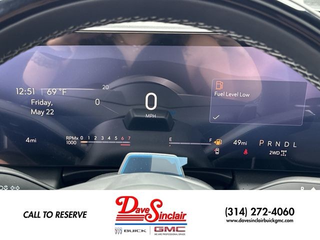 Buick Enclave Vehicle Full-screen Gallery Image 15