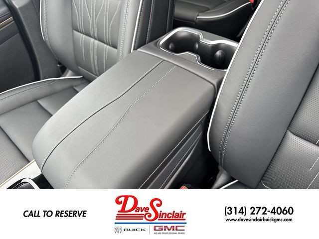 Buick Enclave Vehicle Full-screen Gallery Image 21