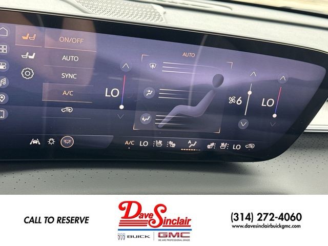 Buick Enclave Vehicle Full-screen Gallery Image 19