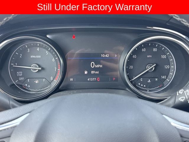 Buick Encore GX Vehicle Full-screen Gallery Image 12