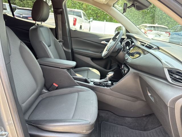 Buick Encore GX Vehicle Full-screen Gallery Image 25