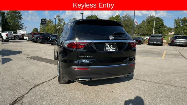 Buick Enclave Vehicle Full-screen Gallery Image 09