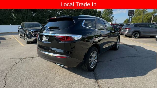 Buick Enclave Vehicle Full-screen Gallery Image 10