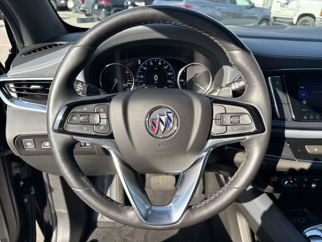 Buick Enclave Vehicle Full-screen Gallery Image 14