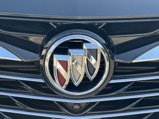 Buick Enclave Vehicle Full-screen Gallery Image 36