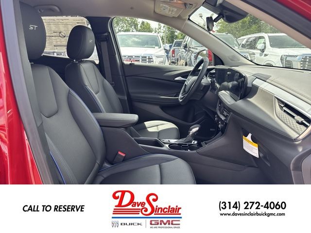 Buick Encore GX Vehicle Full-screen Gallery Image 23