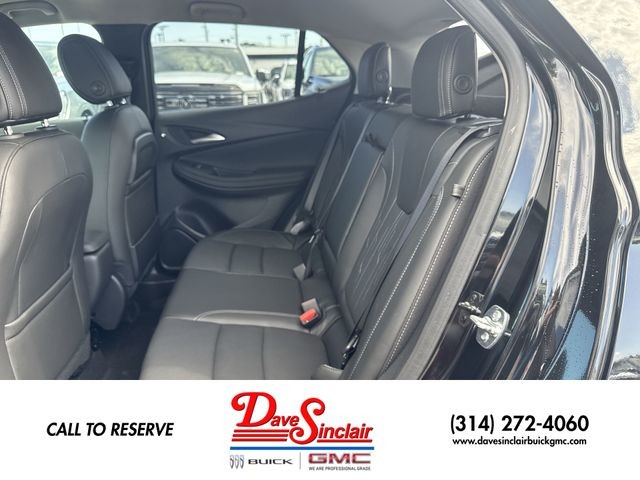 Buick Encore GX Vehicle Full-screen Gallery Image 21