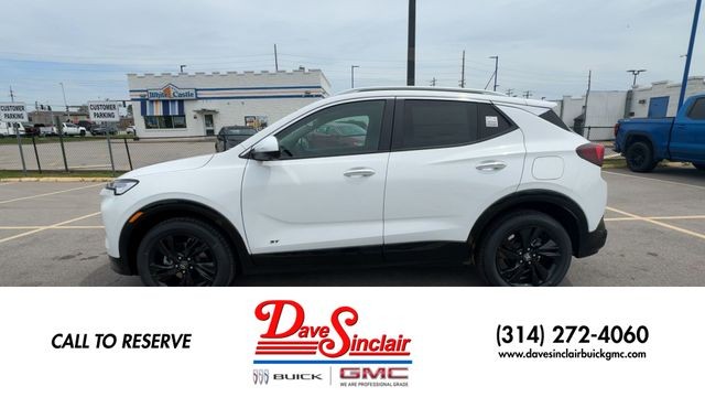 Buick Encore GX Vehicle Full-screen Gallery Image 05