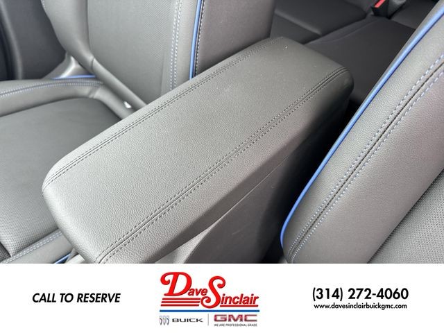 Buick Encore GX Vehicle Full-screen Gallery Image 20
