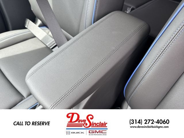 Buick Encore GX Vehicle Full-screen Gallery Image 20