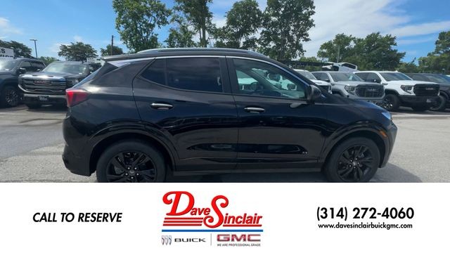 Buick Encore GX Vehicle Full-screen Gallery Image 09