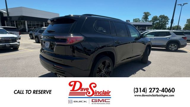 GMC Acadia Vehicle Full-screen Gallery Image 08
