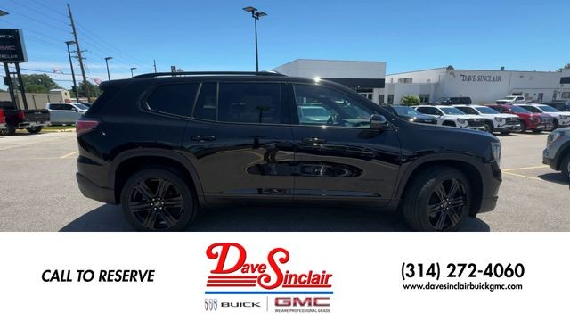 GMC Acadia Vehicle Full-screen Gallery Image 09