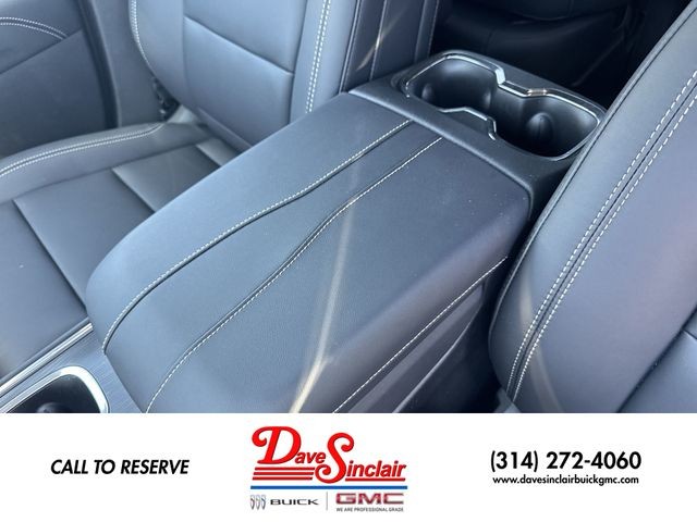 GMC Acadia Vehicle Full-screen Gallery Image 21