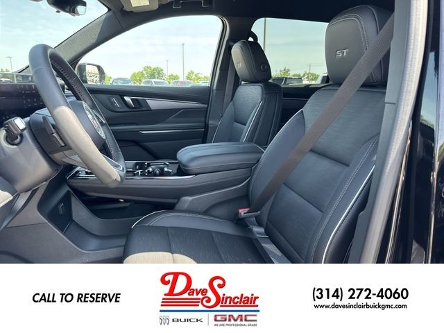 Buick Enclave Vehicle Full-screen Gallery Image 11