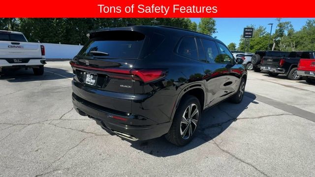 Buick Enclave Vehicle Full-screen Gallery Image 10