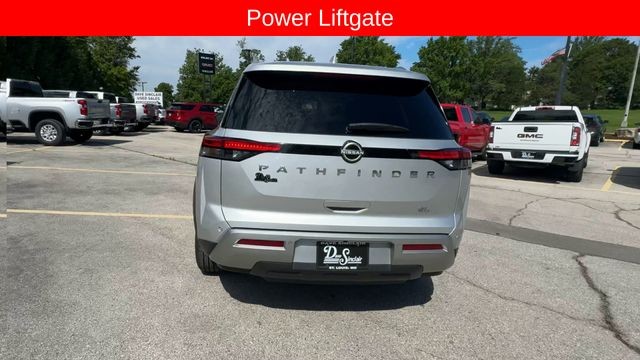 Nissan Pathfinder Vehicle Full-screen Gallery Image 09