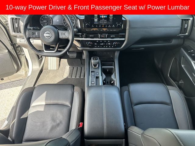 Nissan Pathfinder Vehicle Full-screen Gallery Image 24