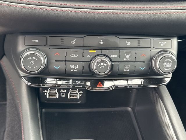 Dodge Durango Vehicle Full-screen Gallery Image 22