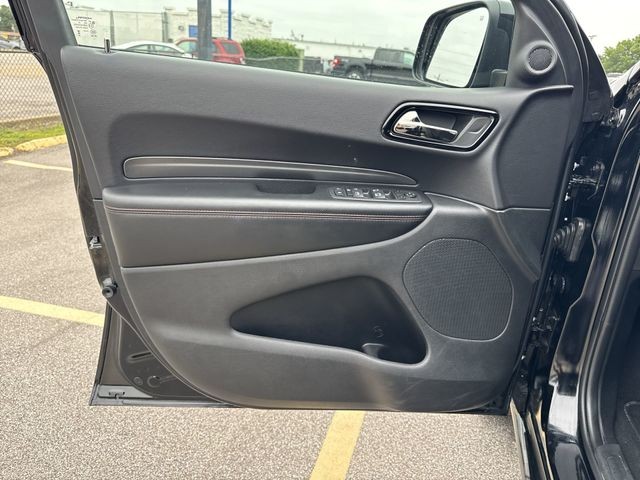 Dodge Durango Vehicle Full-screen Gallery Image 26