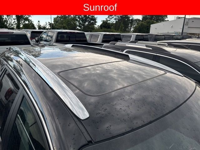 Buick Enclave Vehicle Full-screen Gallery Image 11