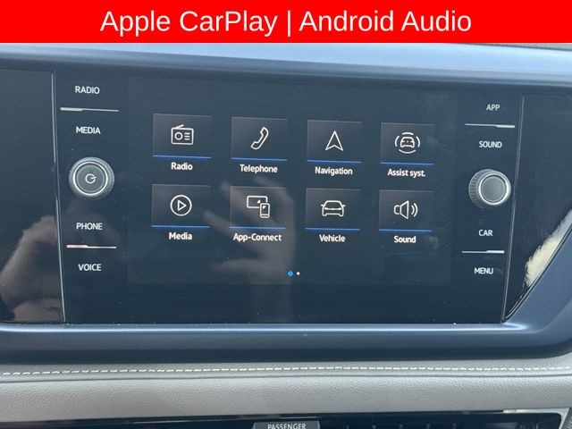 Volkswagen Taos Vehicle Full-screen Gallery Image 17