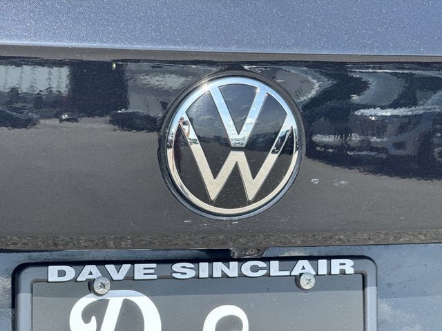 Volkswagen Taos Vehicle Full-screen Gallery Image 33