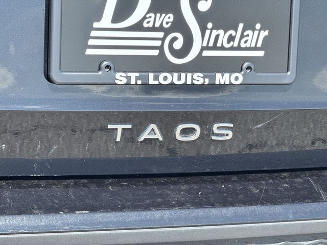 Volkswagen Taos Vehicle Full-screen Gallery Image 34