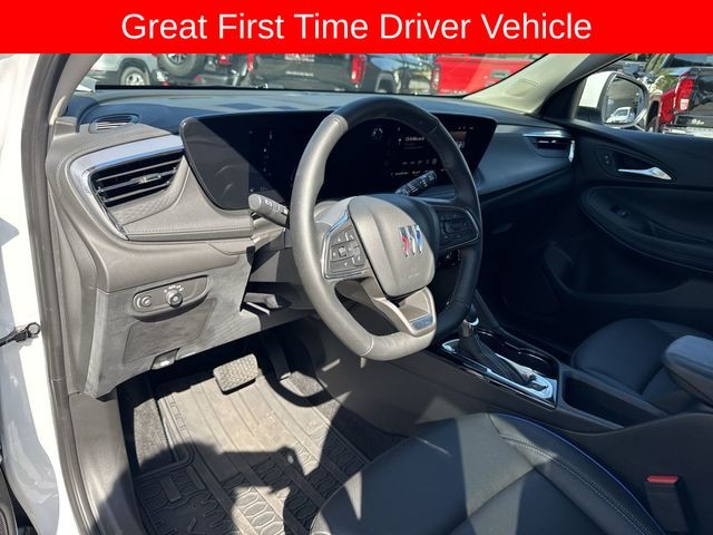 Buick Encore GX Vehicle Full-screen Gallery Image 10